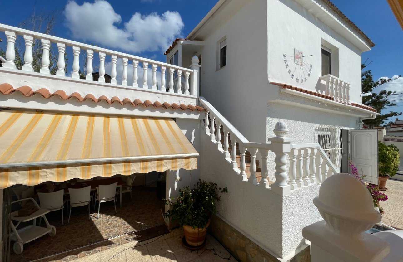 Resale - Villa -
Ciudad Quesada - Costa Blanca