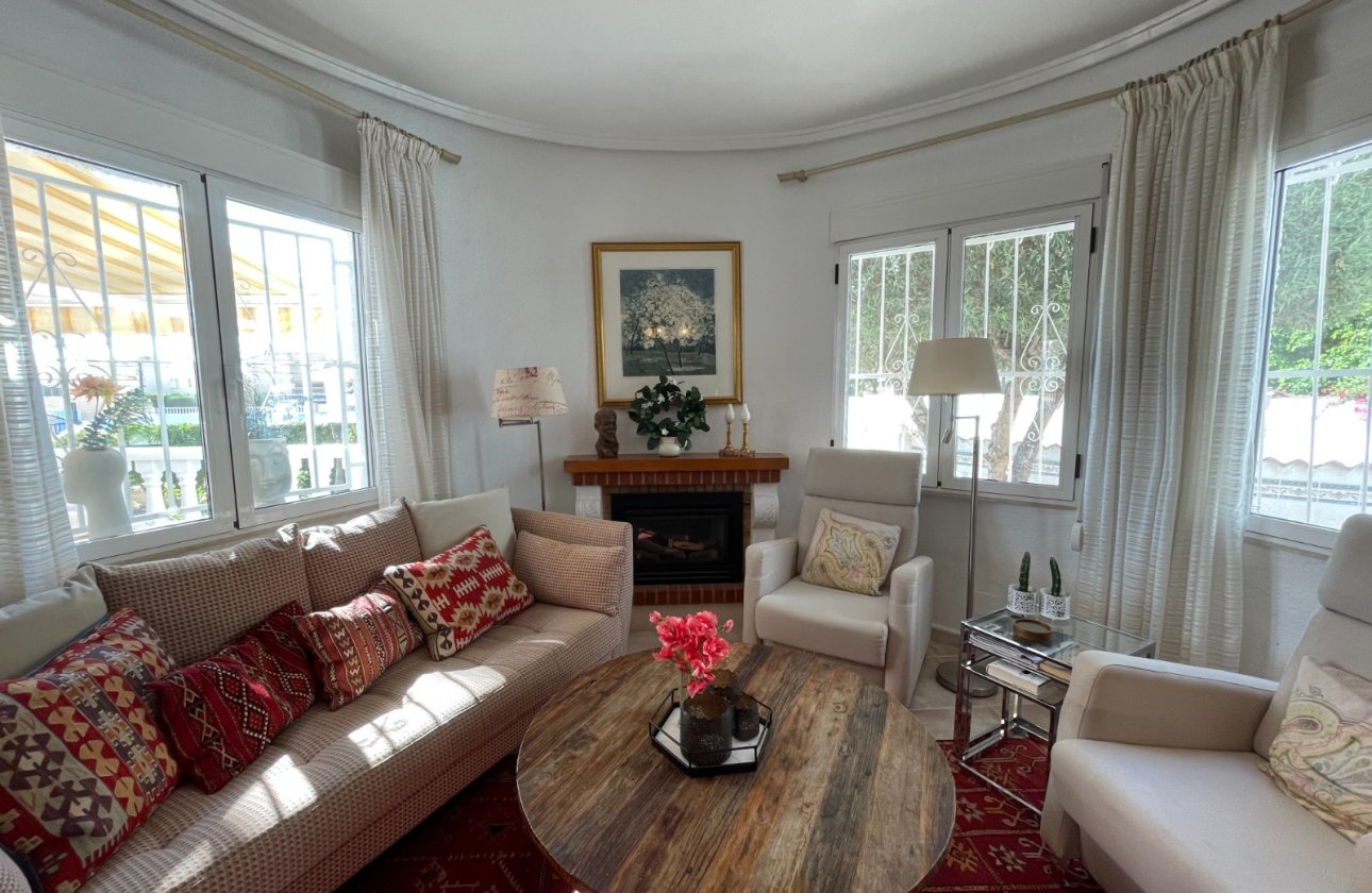 Resale - Villa -
Ciudad Quesada - Costa Blanca