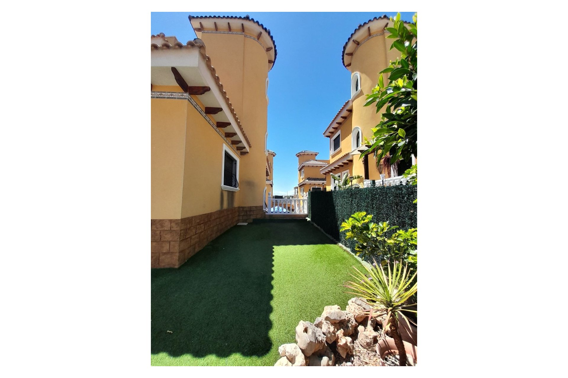 Resale - Villa -
Ciudad Quesada - Costa Blanca