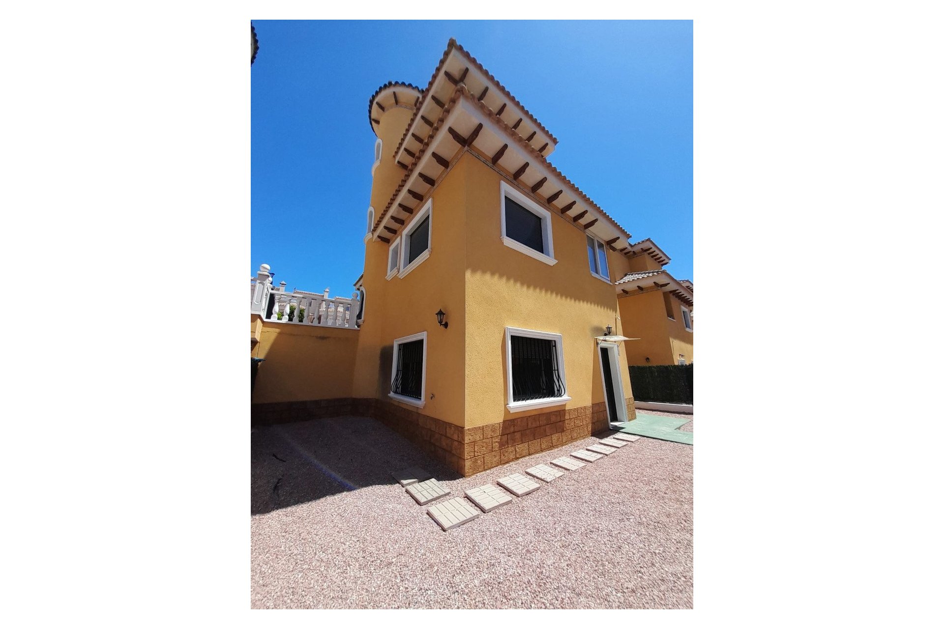 Resale - Villa -
Ciudad Quesada - Costa Blanca