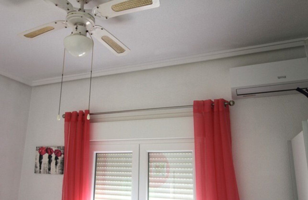 Resale - Villa -
Ciudad Quesada - Costa Blanca