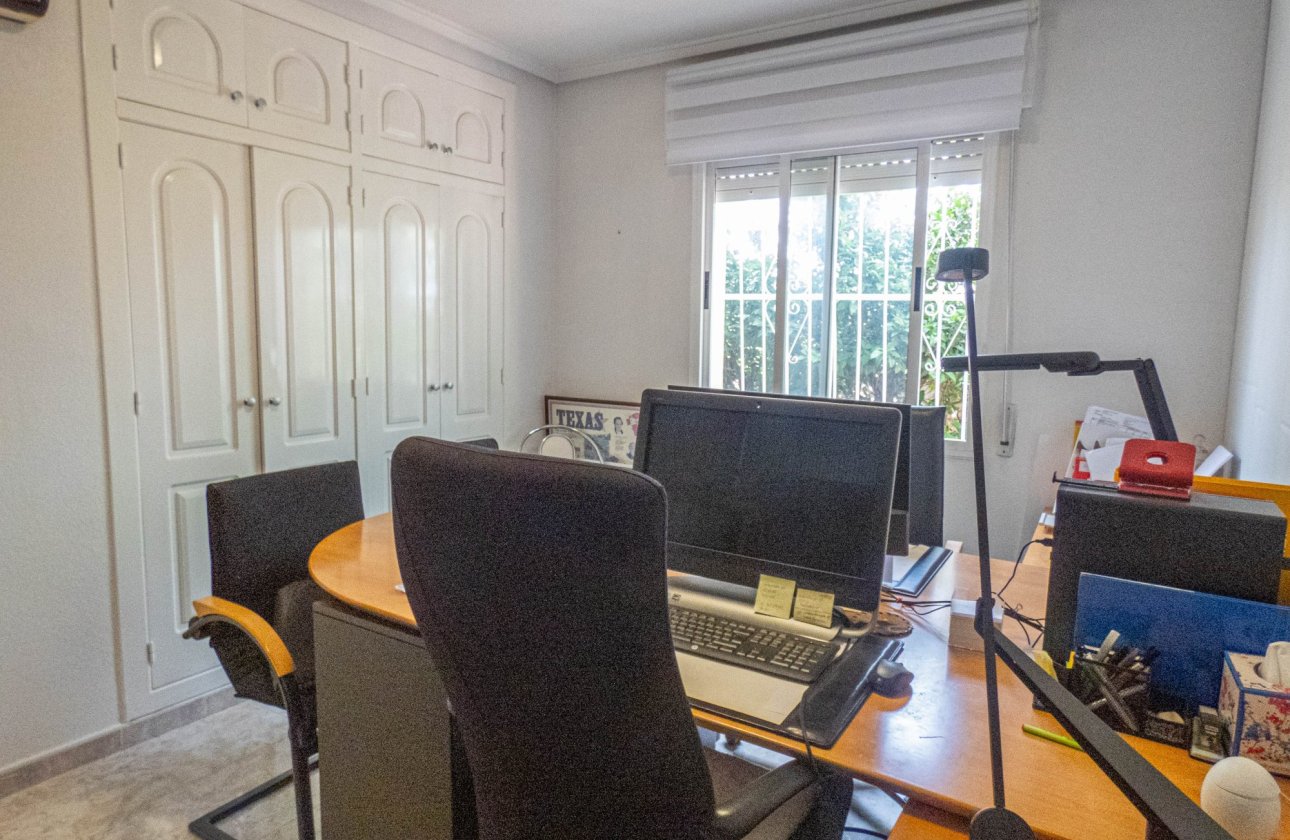 Resale - Villa -
Ciudad Quesada - Costa Blanca