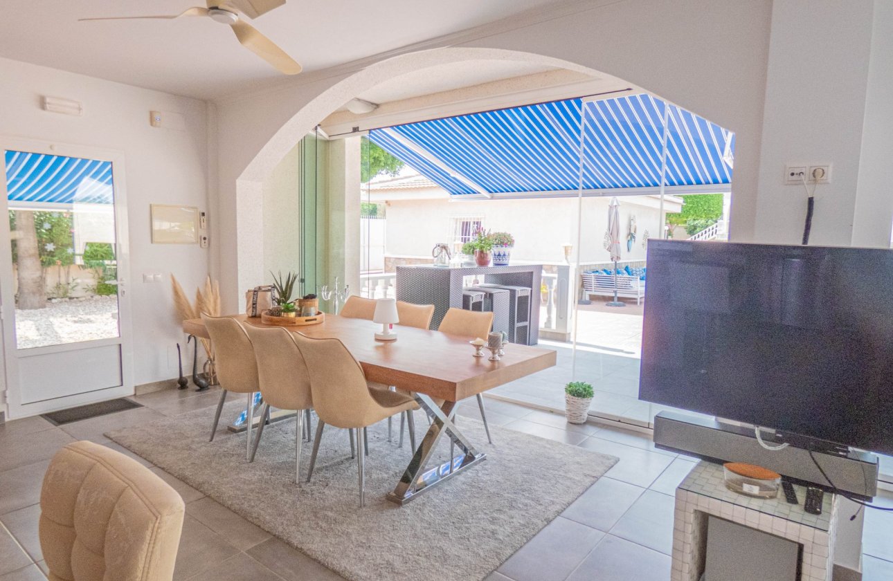 Resale - Villa -
Ciudad Quesada - Costa Blanca