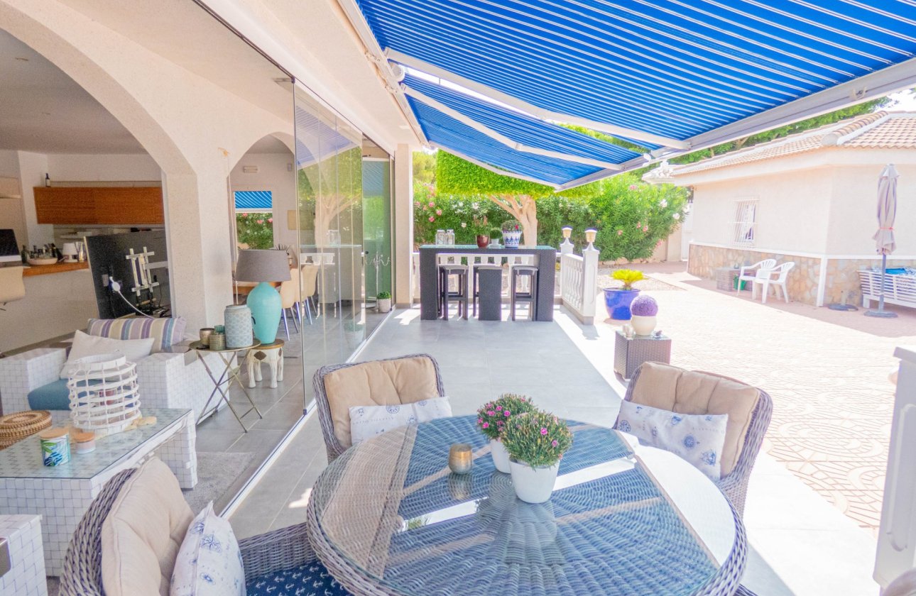 Resale - Villa -
Ciudad Quesada - Costa Blanca