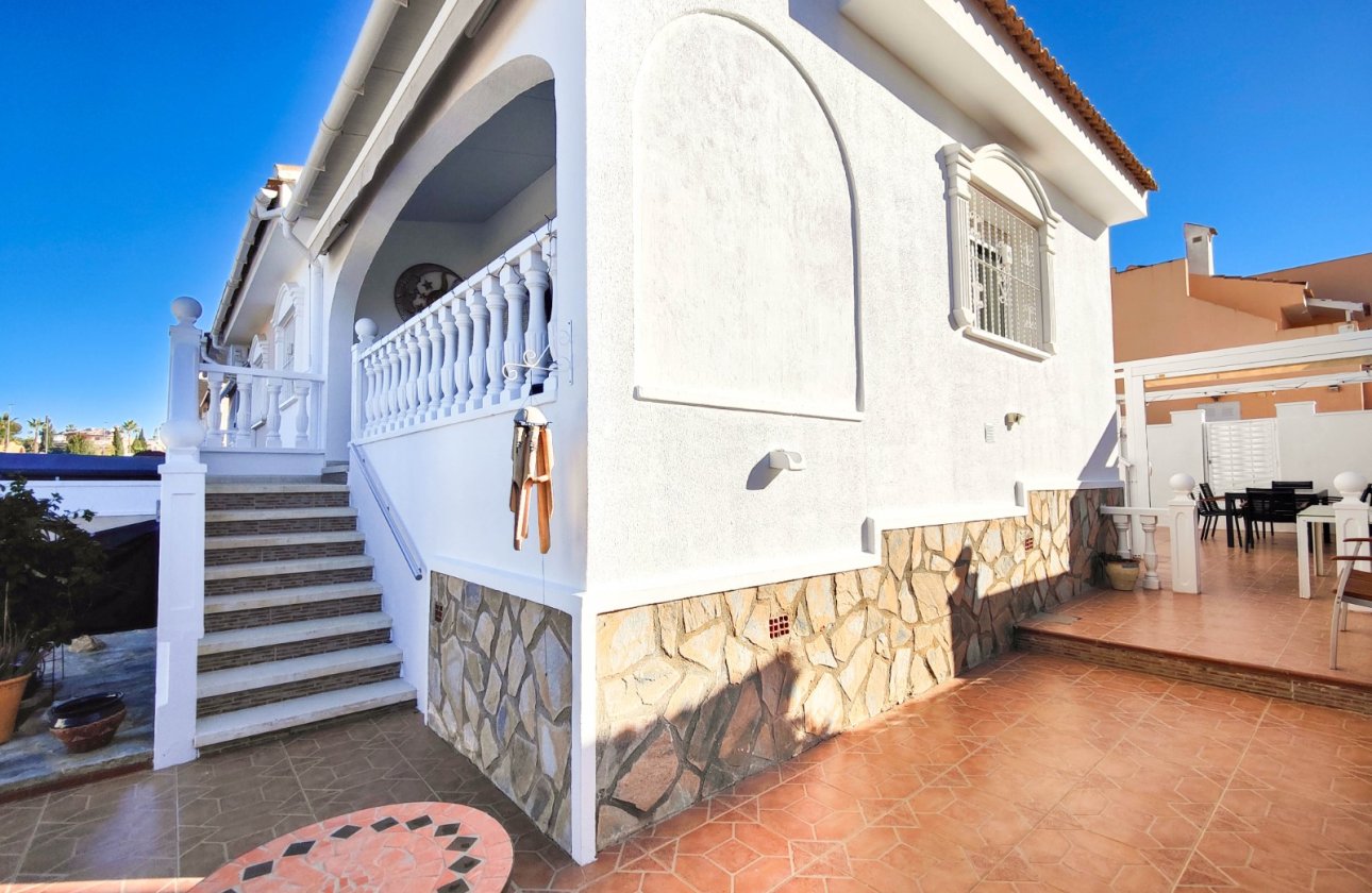 Resale - Villa -
Ciudad Quesada - Costa Blanca
