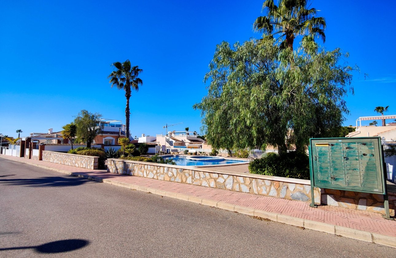 Resale - Villa -
Ciudad Quesada - Costa Blanca