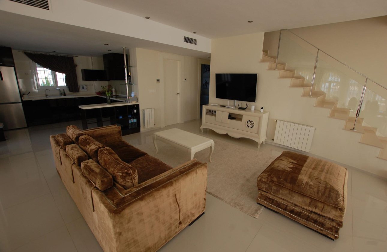 Resale - Villa -
Ciudad Quesada - Costa Blanca