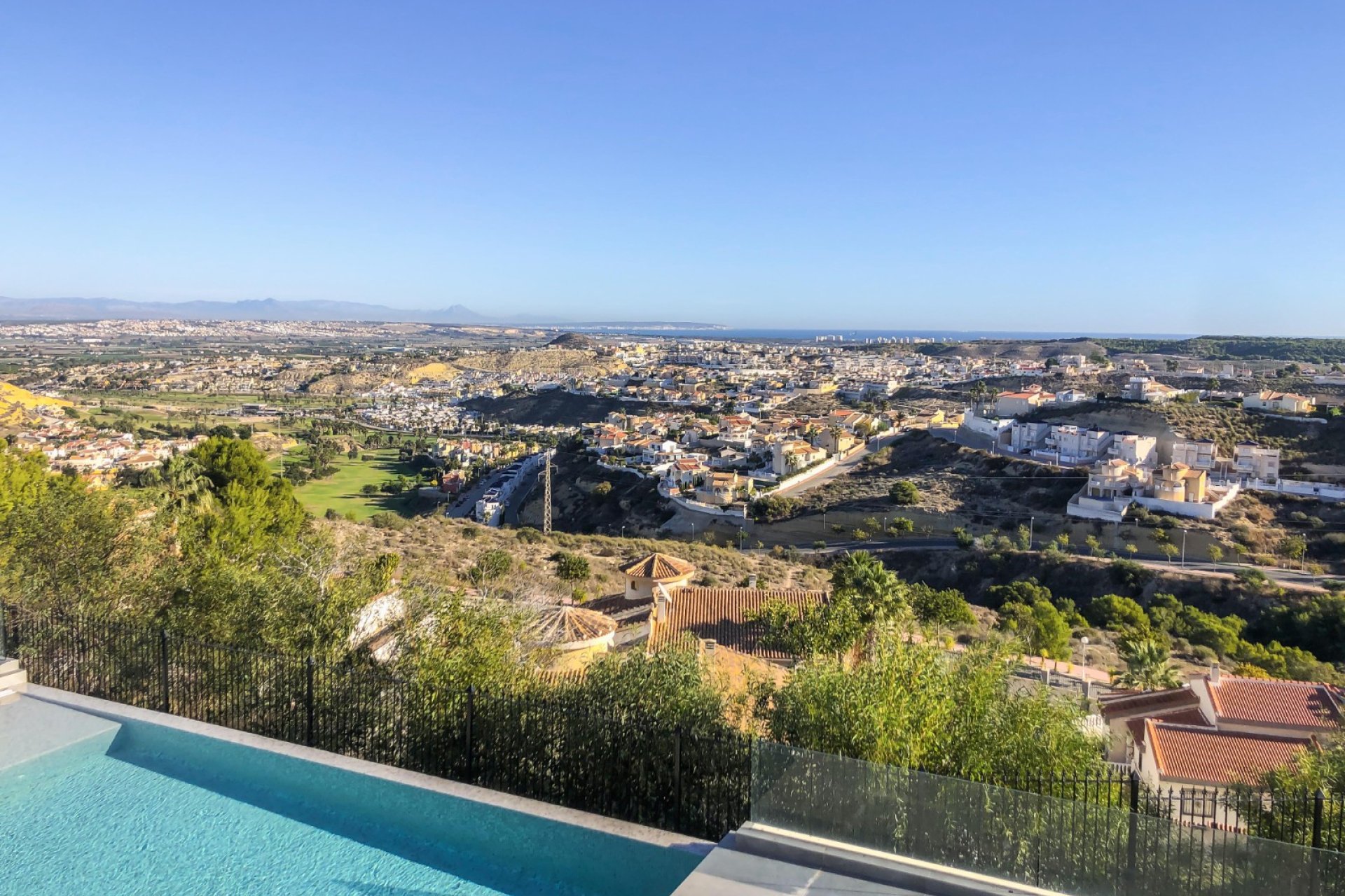 Resale - Villa -
Ciudad Quesada - Costa Blanca
