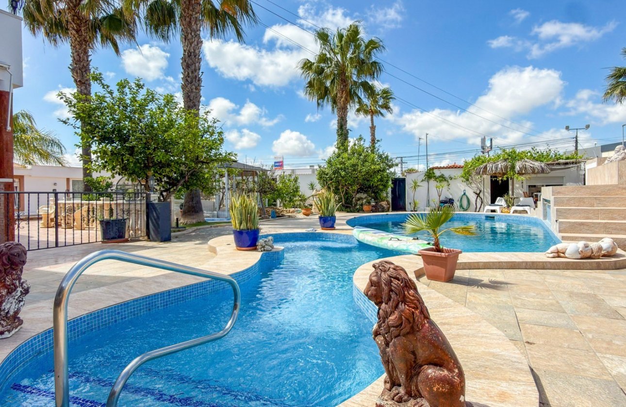 Resale - Villa -
Ciudad Quesada - Costa Blanca