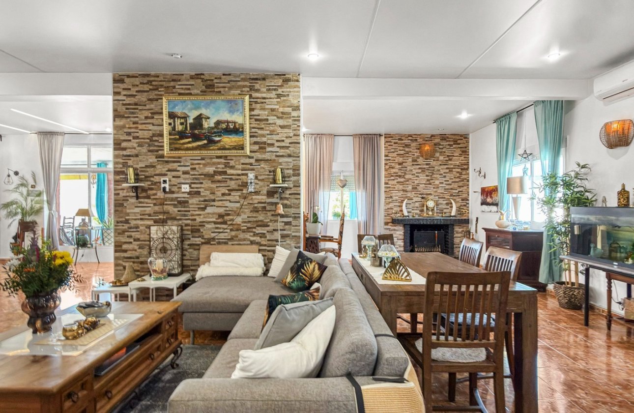 Resale - Villa -
Ciudad Quesada - Costa Blanca