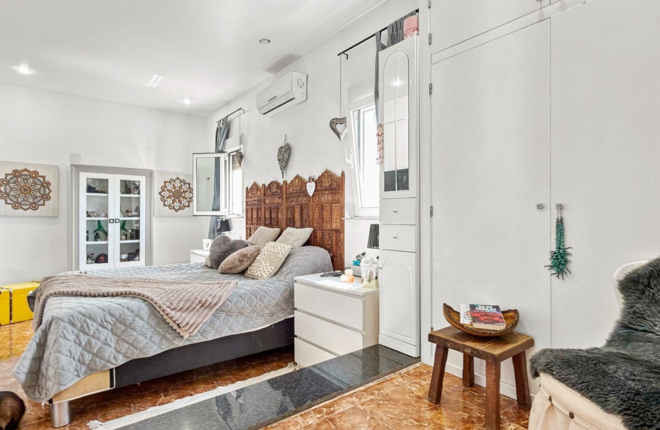 Resale - Villa -
Ciudad Quesada - Costa Blanca