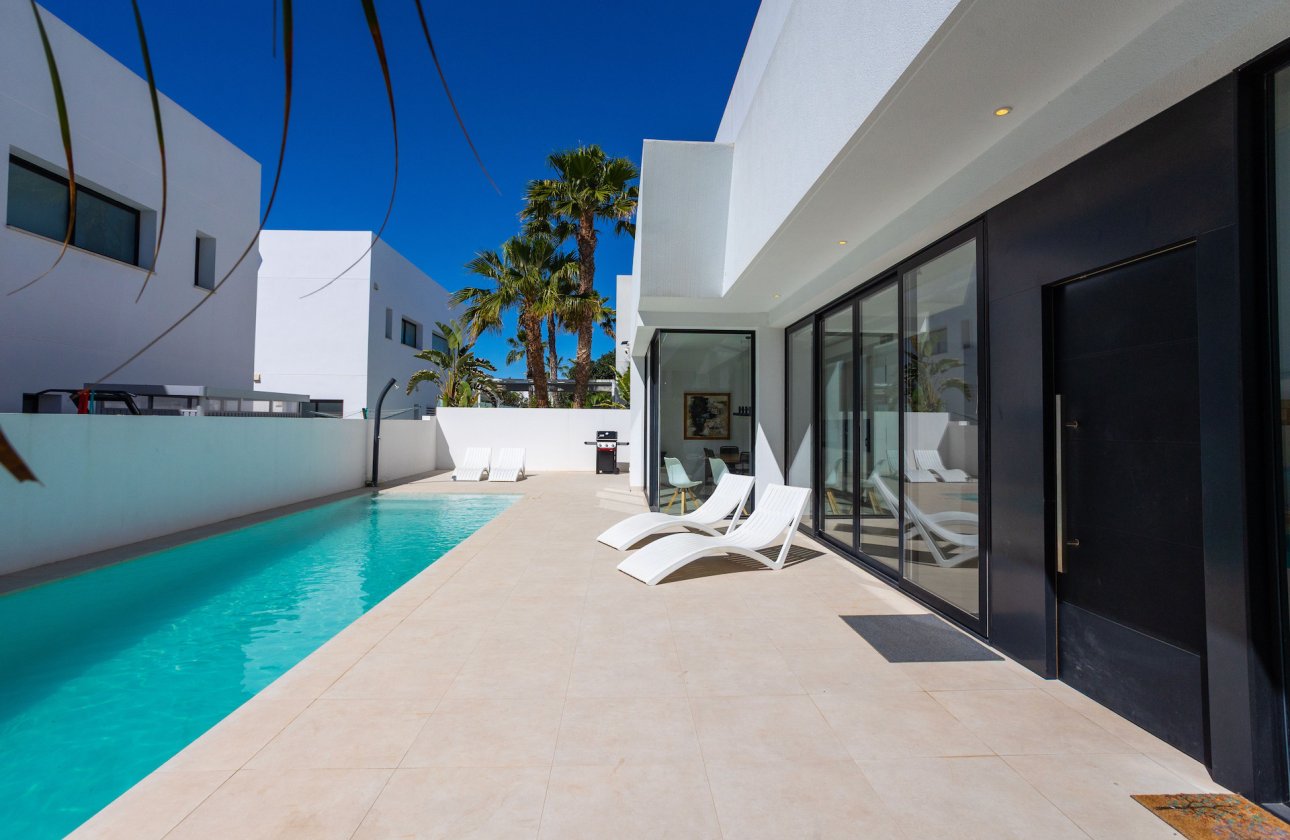 Resale - Villa -
Ciudad Quesada - Costa Blanca