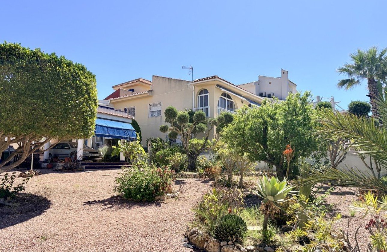 Resale - Villa -
Ciudad Quesada - Costa Blanca