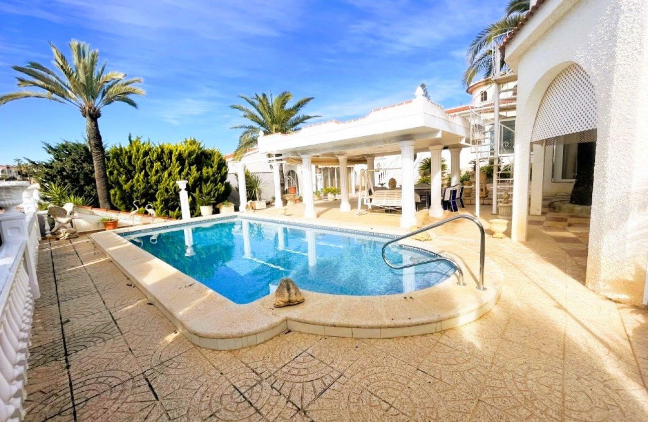 Resale - Villa -
Ciudad Quesada - Costa Blanca