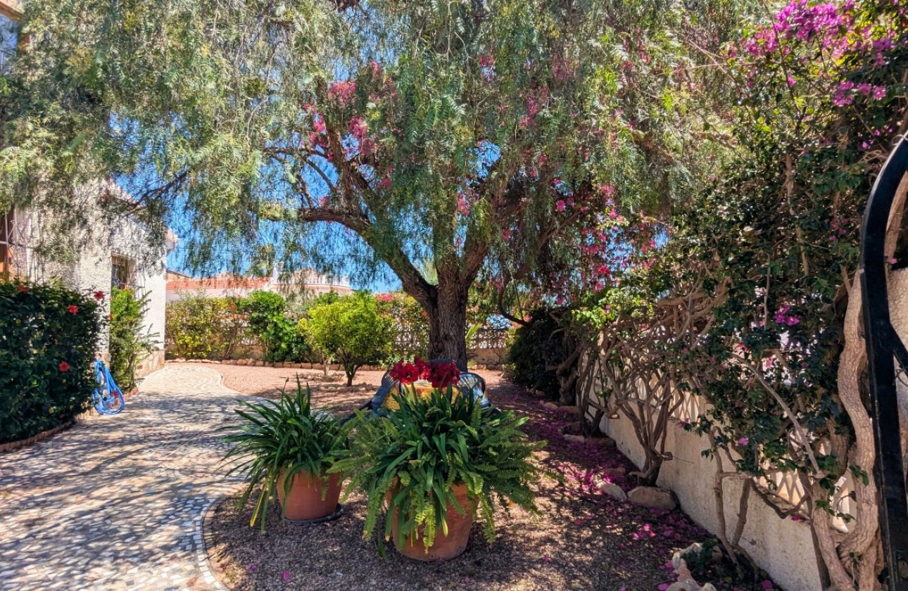 Resale - Villa -
Ciudad Quesada - Costa Blanca
