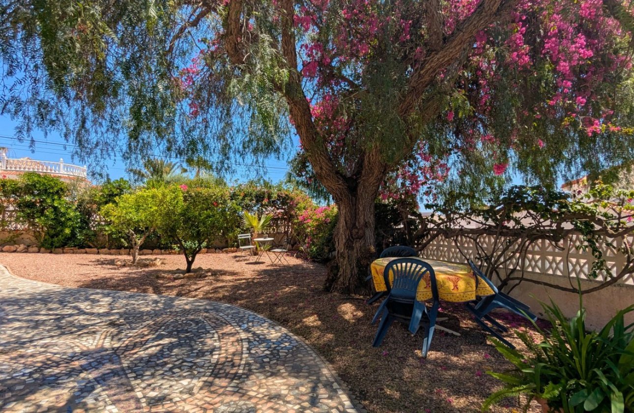 Resale - Villa -
Ciudad Quesada - Costa Blanca