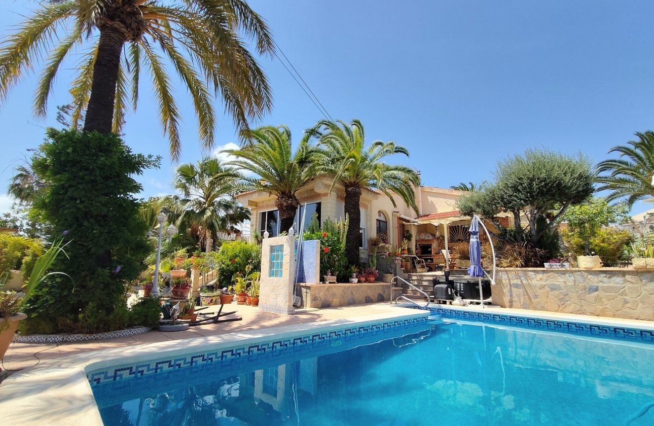 Resale - Villa -
Ciudad Quesada - Costa Blanca