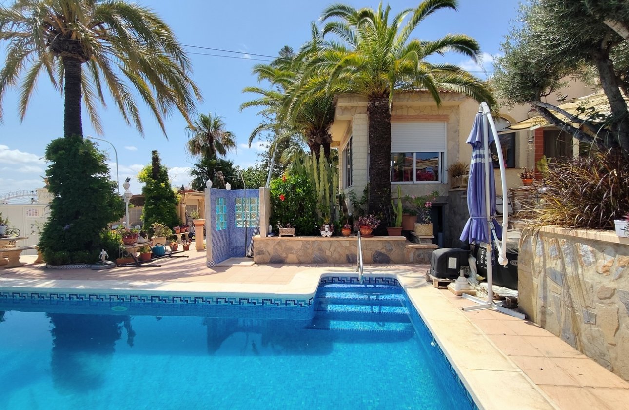 Resale - Villa -
Ciudad Quesada - Costa Blanca