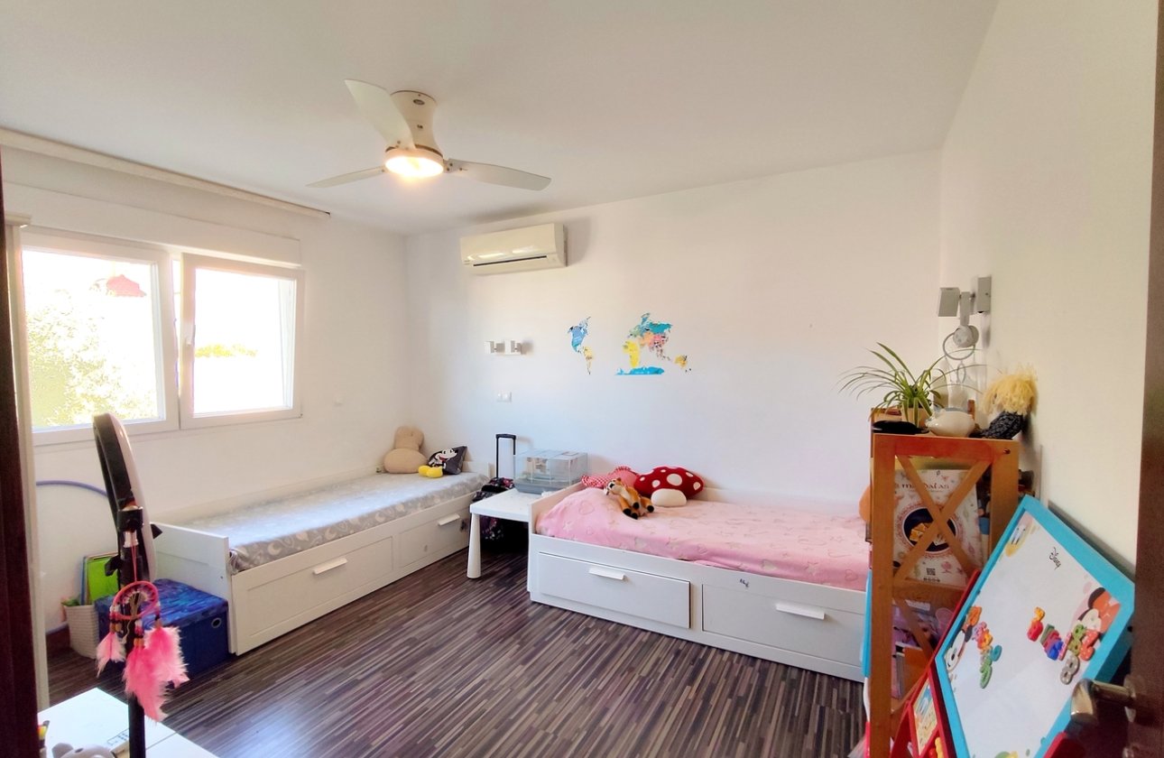 Resale - Villa -
Ciudad Quesada - Costa Blanca