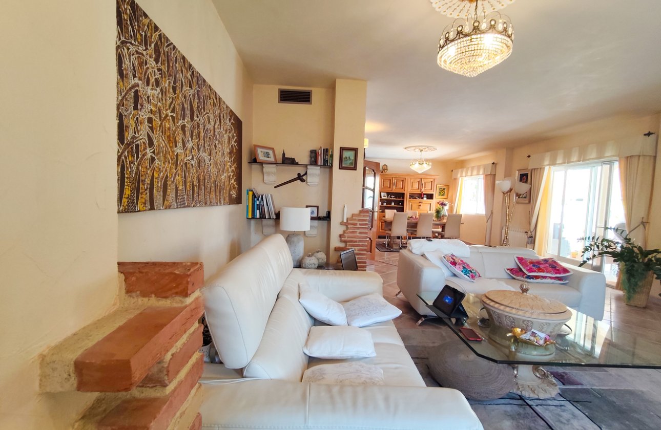 Resale - Villa -
Ciudad Quesada - Costa Blanca