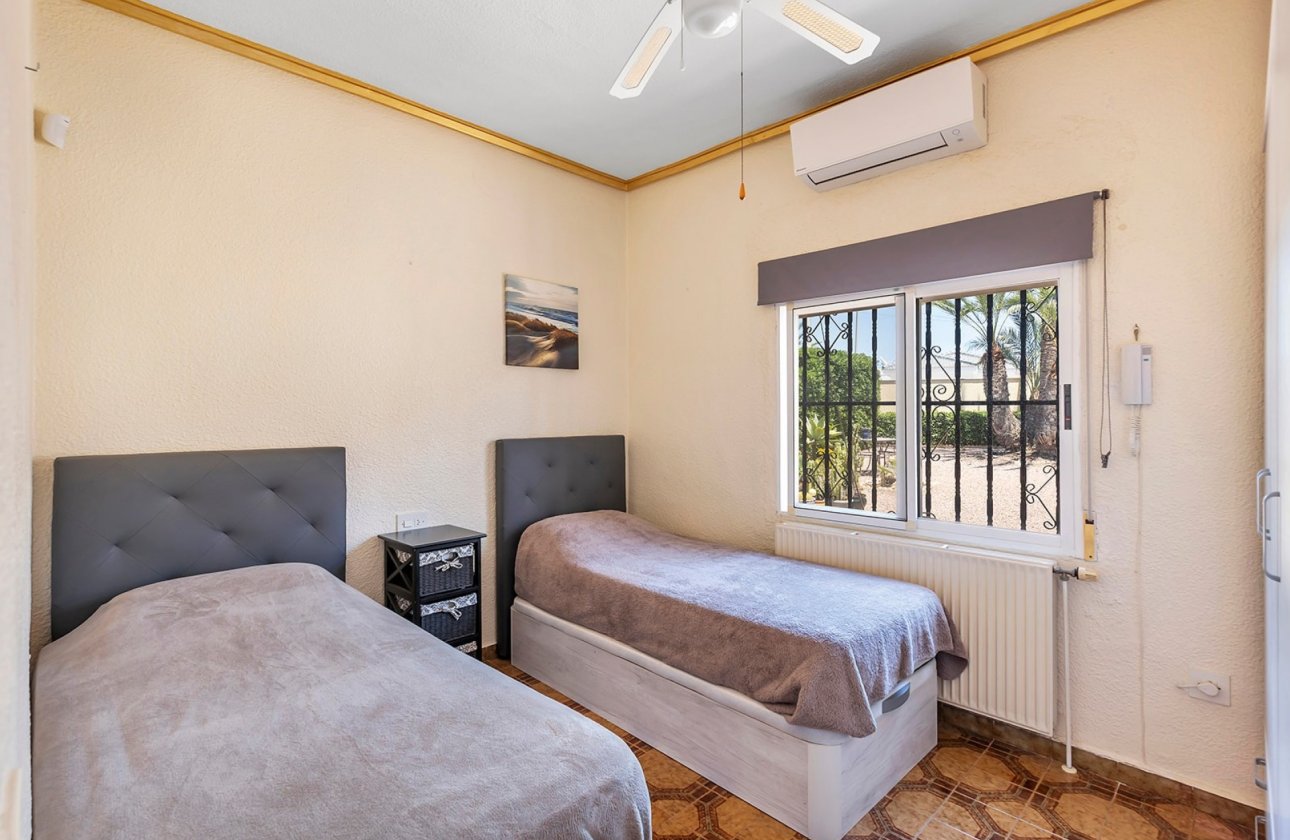 Resale - Villa -
Ciudad Quesada - Costa Blanca