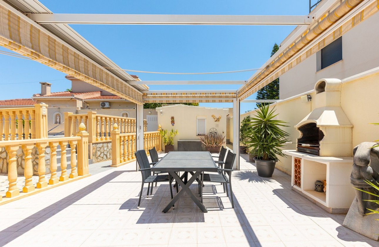 Resale - Villa -
Ciudad Quesada - Costa Blanca