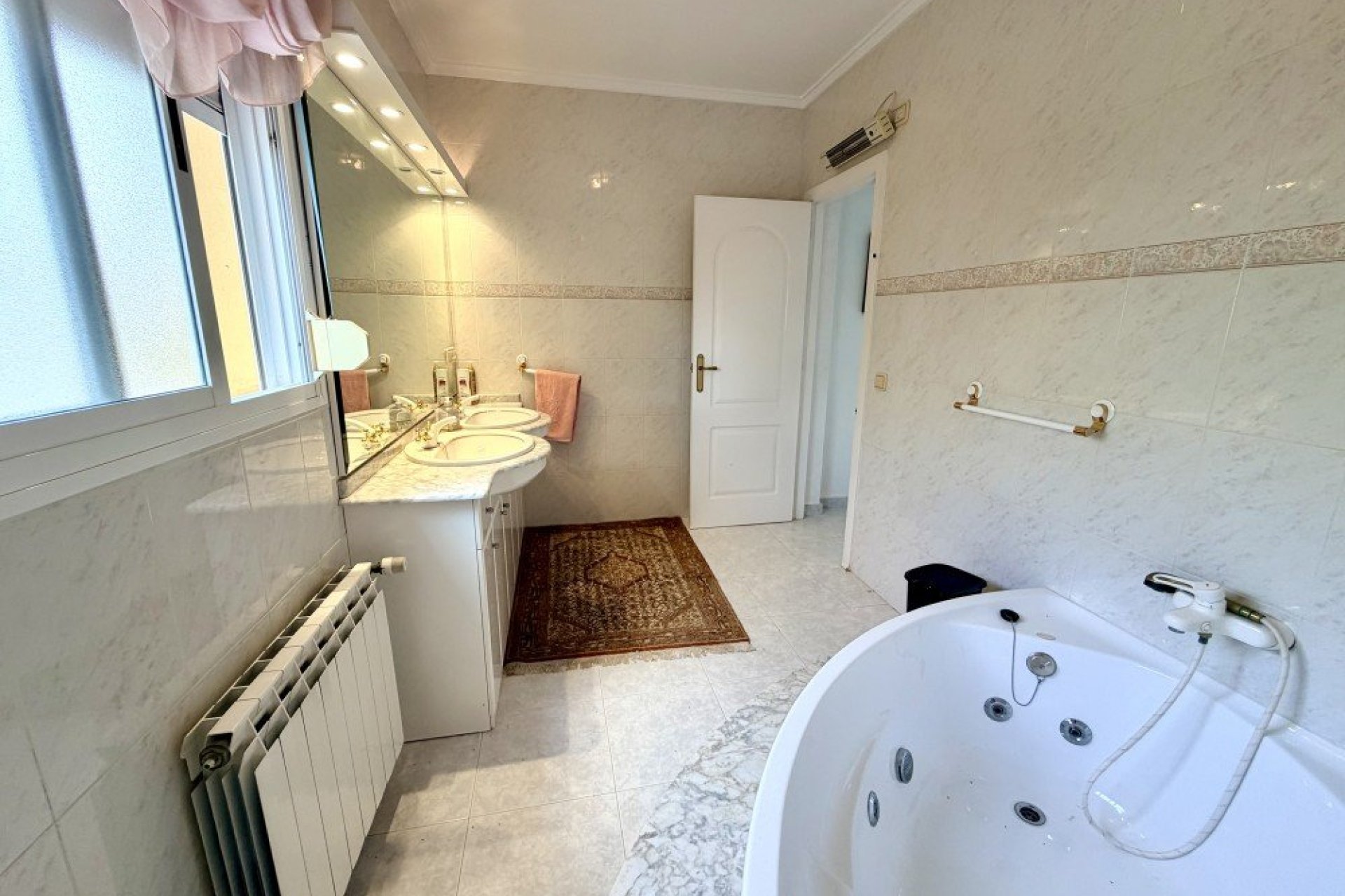 Resale - Villa -
Ciudad Quesada - Costa Blanca
