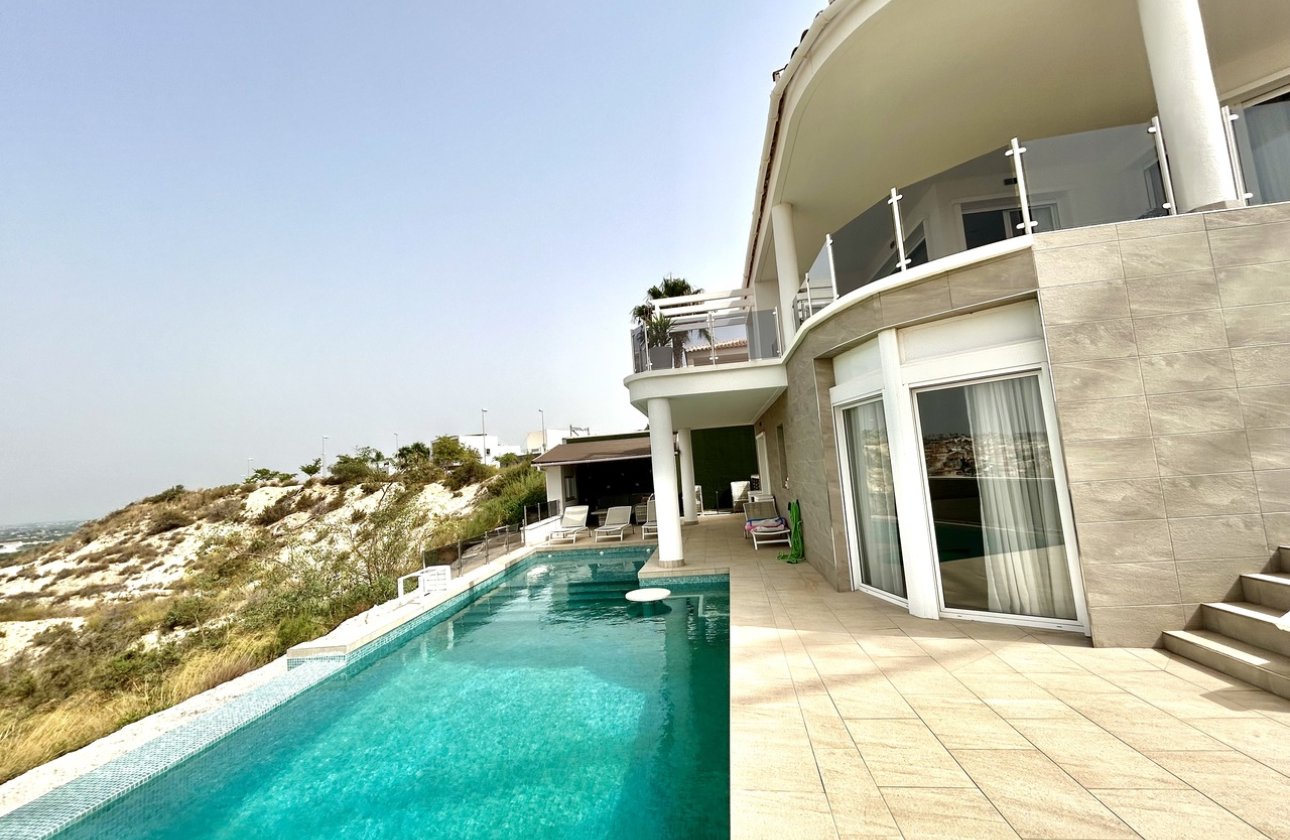 Resale - Villa -
Ciudad Quesada - Costa Blanca
