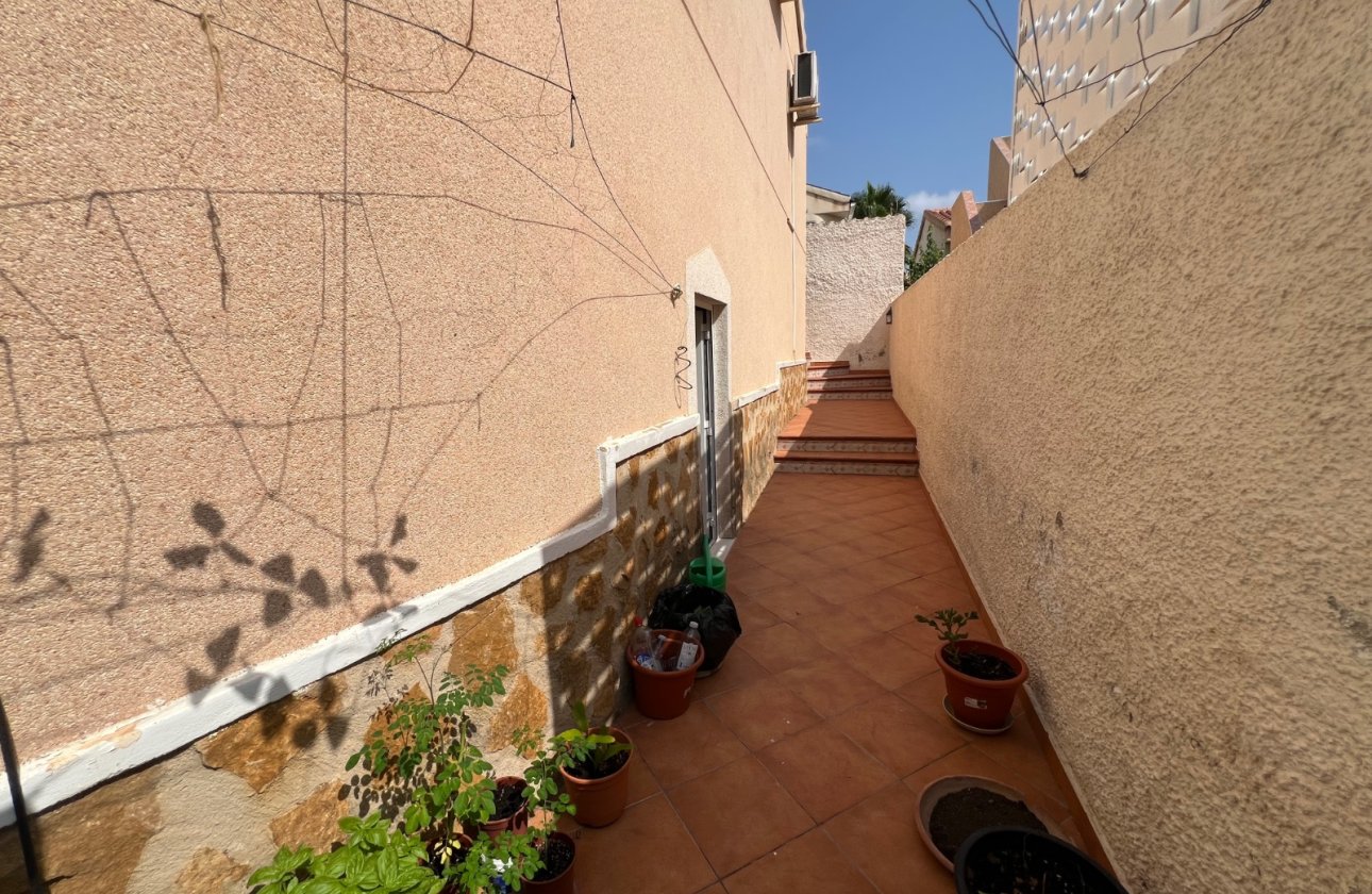 Resale - Villa -
Ciudad Quesada - Costa Blanca