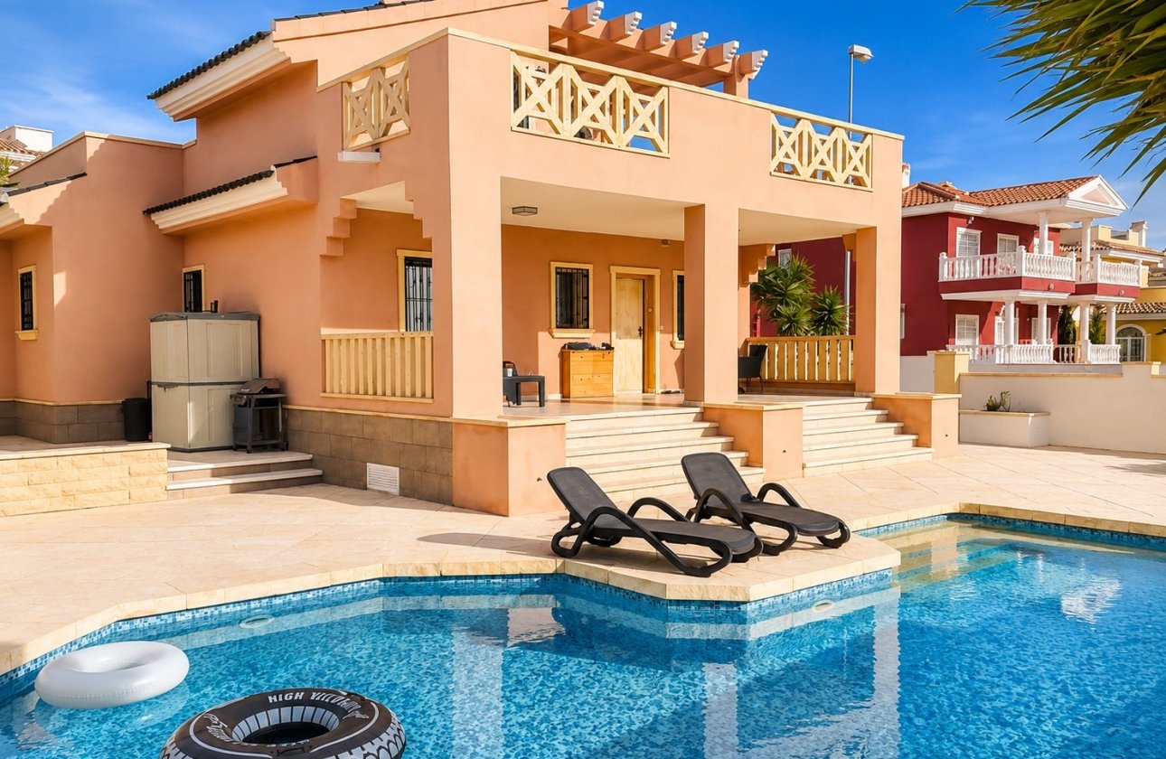 Resale - Villa -
Ciudad Quesada - Costa Blanca