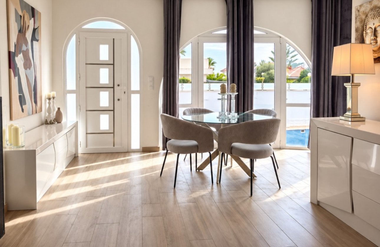 Resale - Villa -
Ciudad Quesada - Costa Blanca