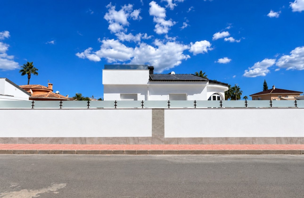 Resale - Villa -
Ciudad Quesada - Costa Blanca