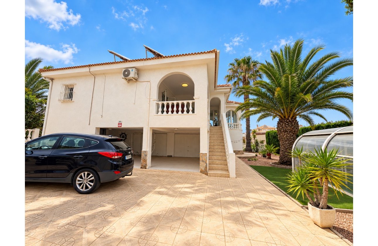Resale - Villa -
Ciudad Quesada - Costa Blanca