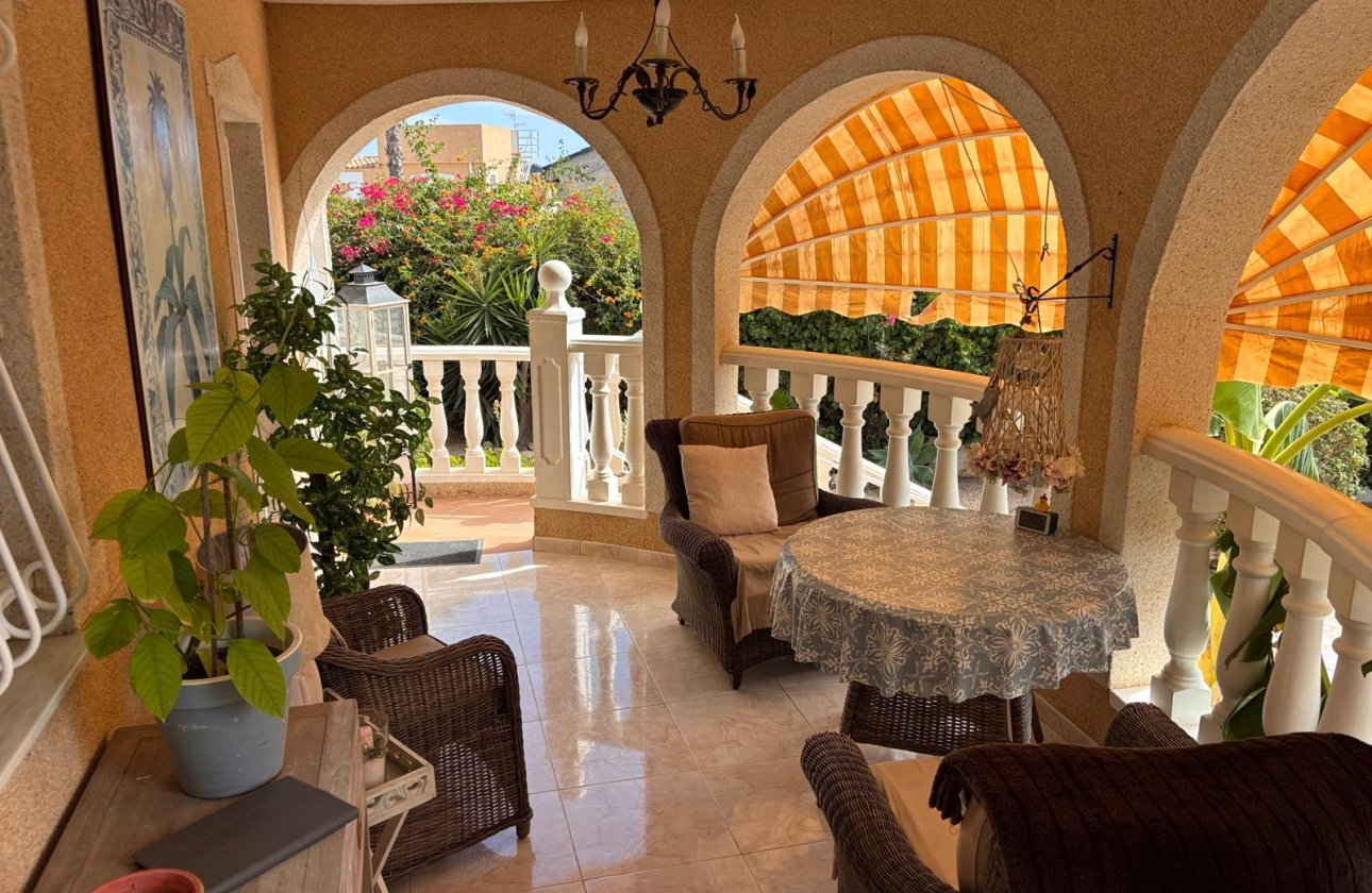 Resale - Villa -
Ciudad Quesada - Costa Blanca