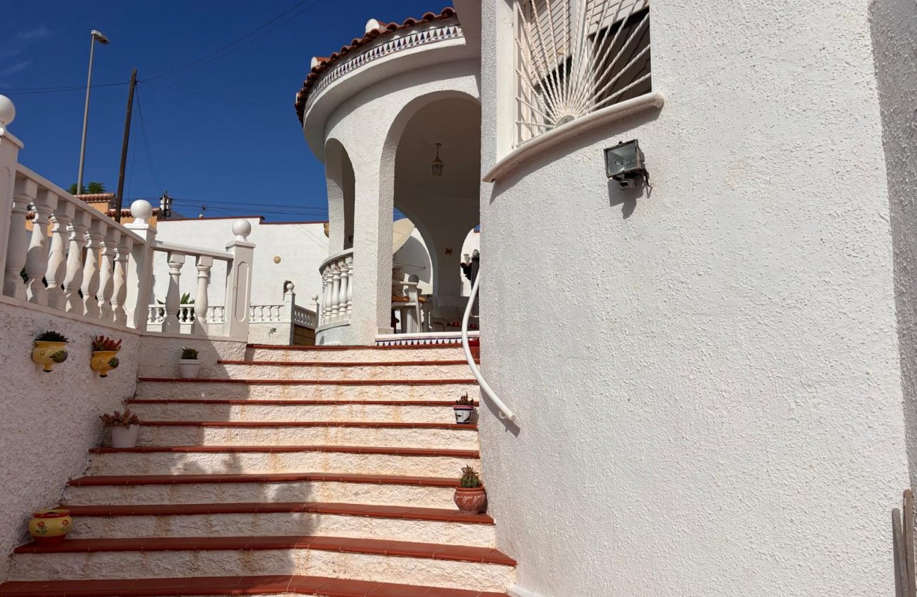 Resale - Villa -
Ciudad Quesada - Costa Blanca