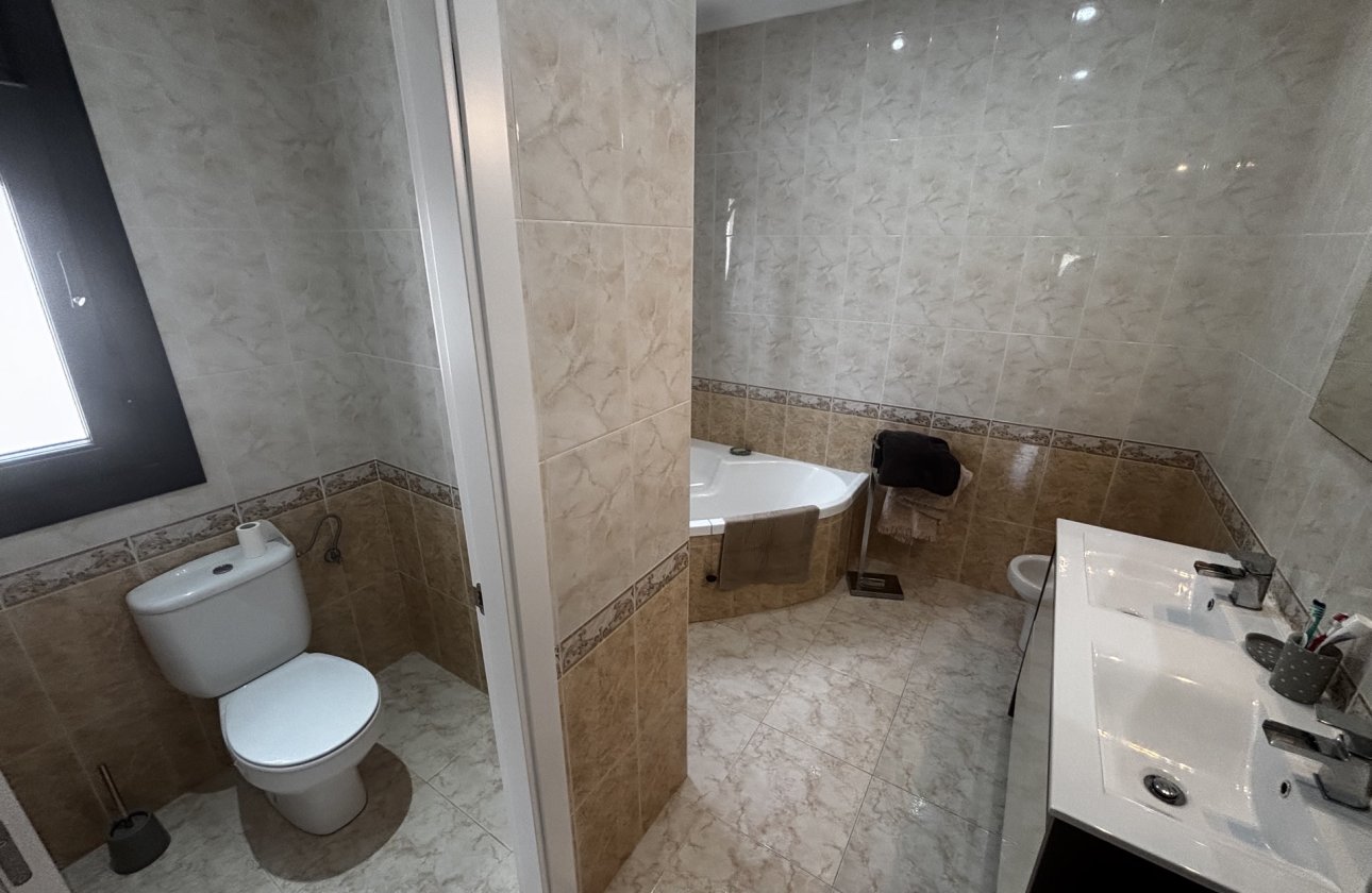 Resale - Villa -
Ciudad Quesada - Costa Blanca