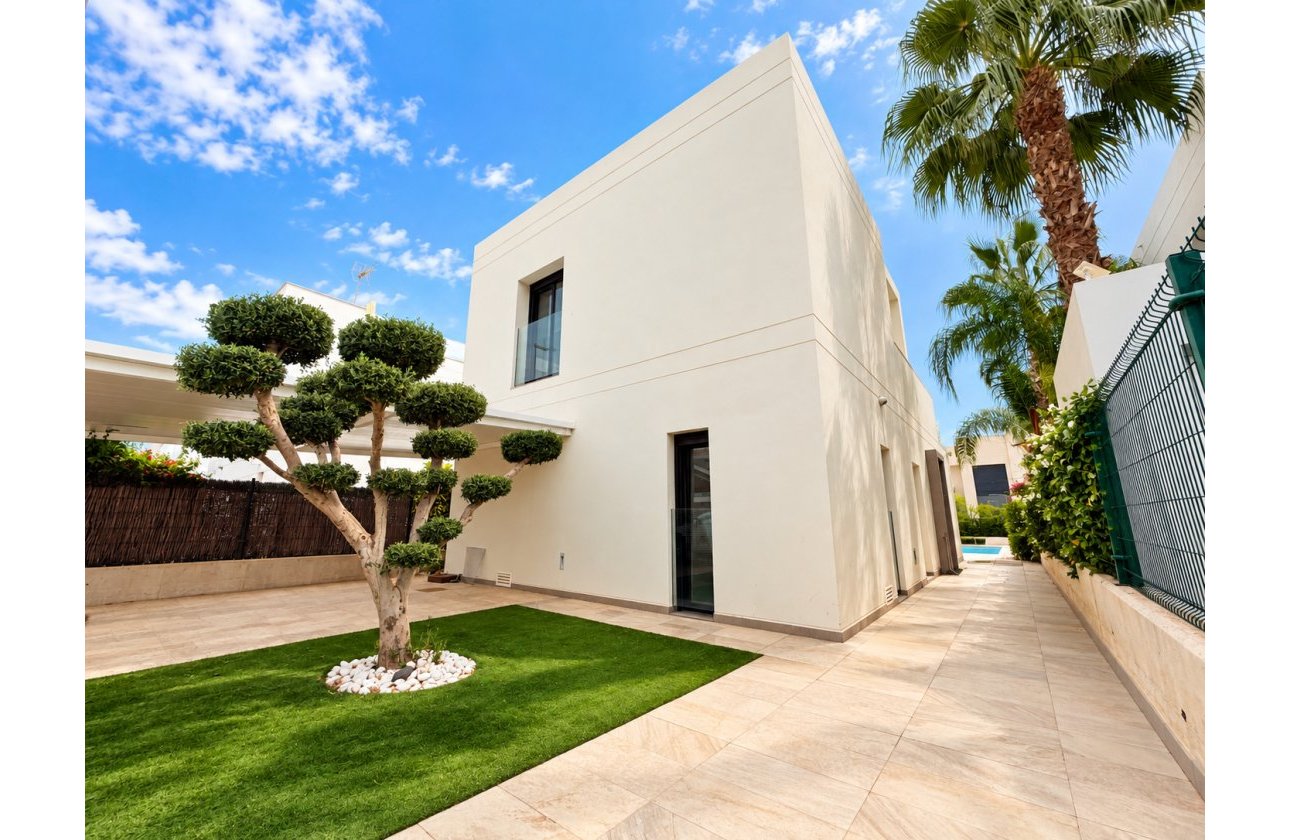 Resale - Villa -
Ciudad Quesada - Costa Blanca