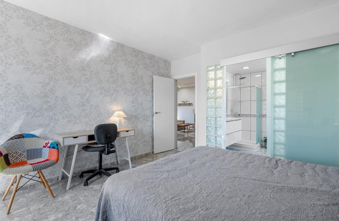 Resale - Villa -
Ciudad Quesada - Costa Blanca