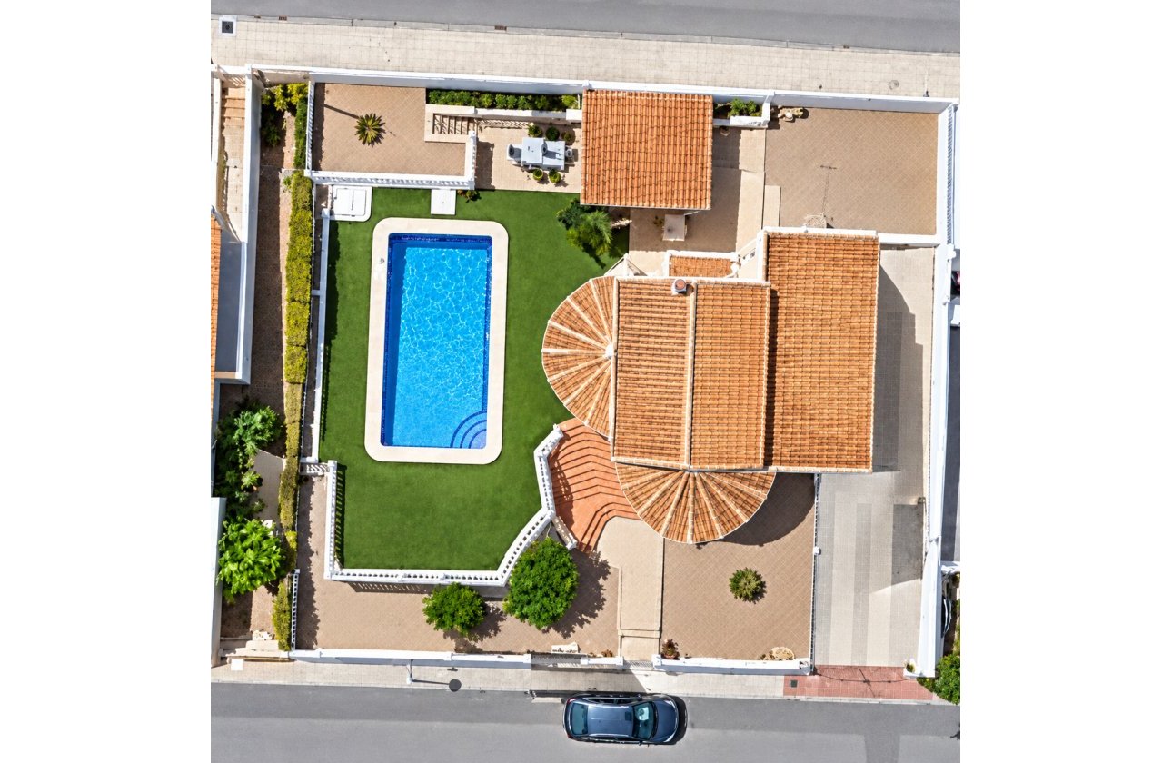Resale - Villa -
Ciudad Quesada - Costa Blanca
