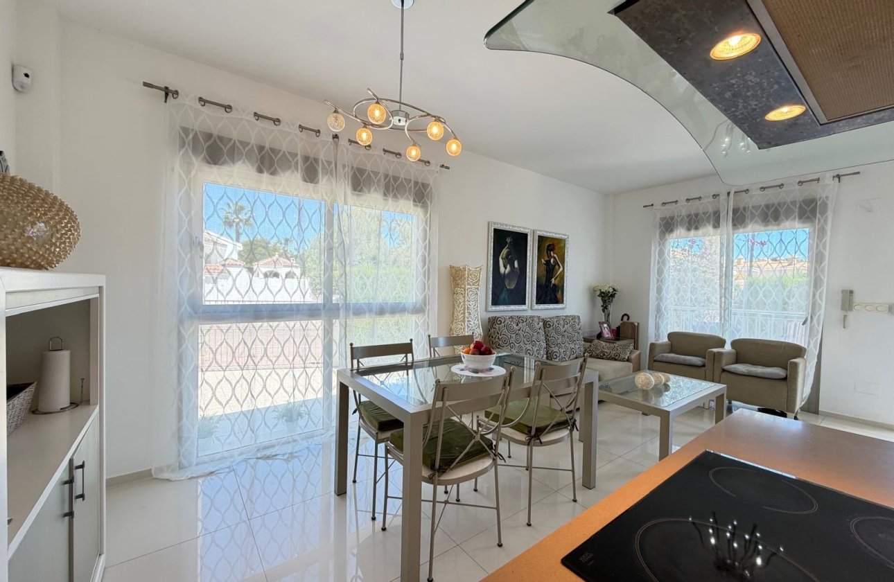 Resale - Villa -
Ciudad Quesada - Doña Pepa