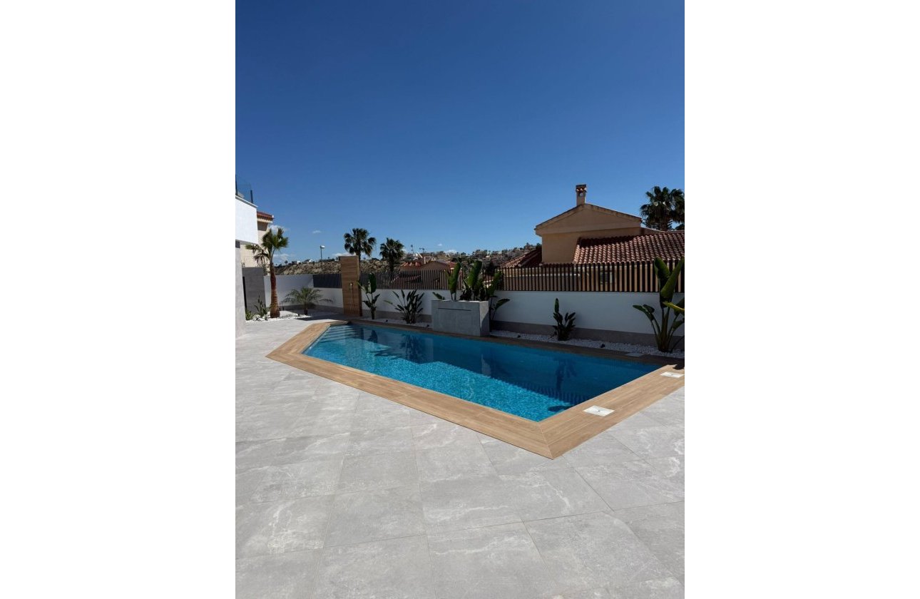 Resale - Villa -
Ciudad Quesada - La Marquesa