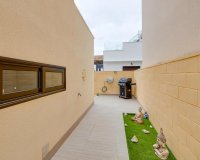 Resale - Villa -
Ciudad Quesada - Pueblo Bravo