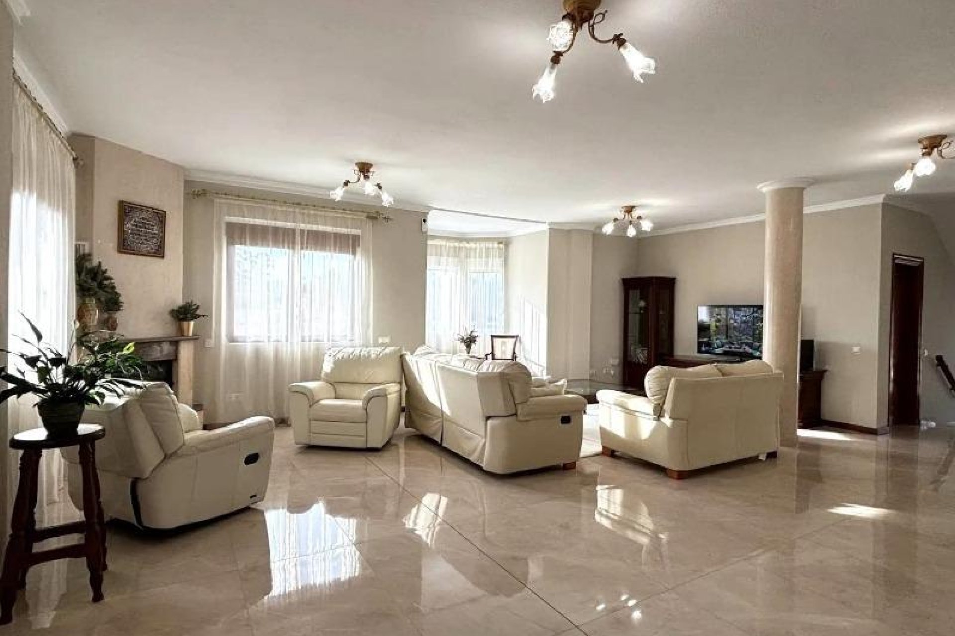 Resale - Villa -
Ciudad Quesada