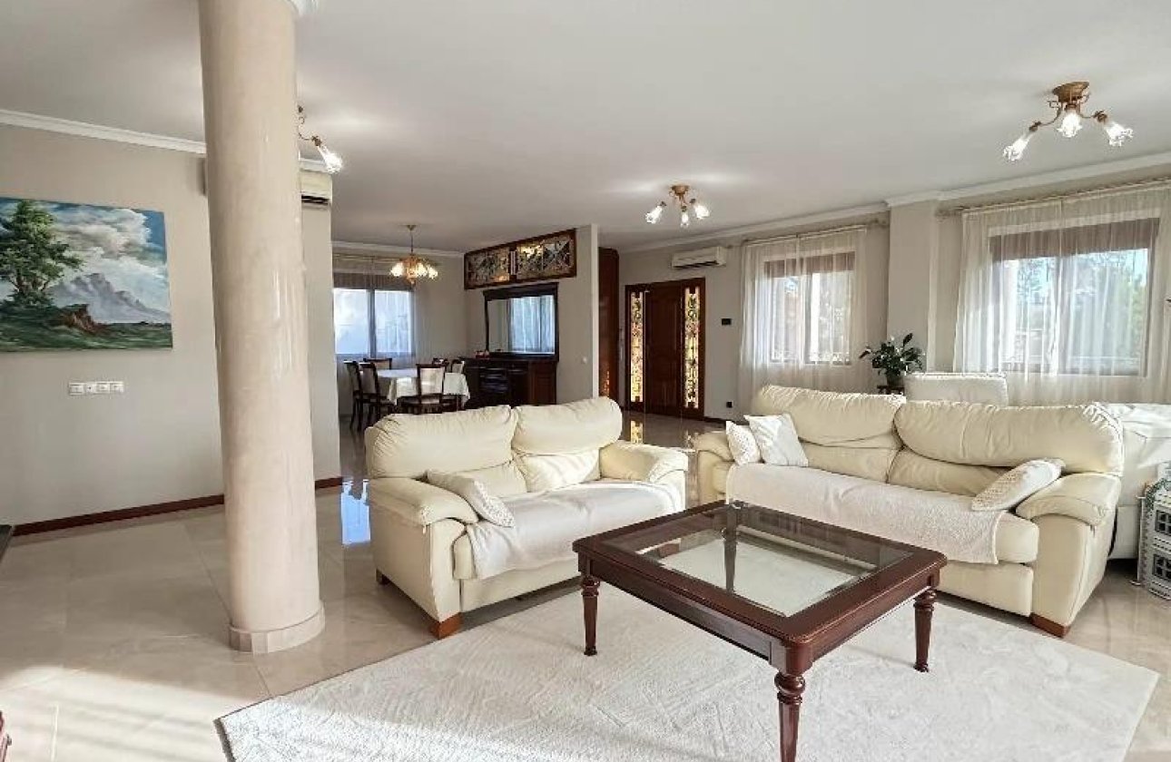 Resale - Villa -
Ciudad Quesada