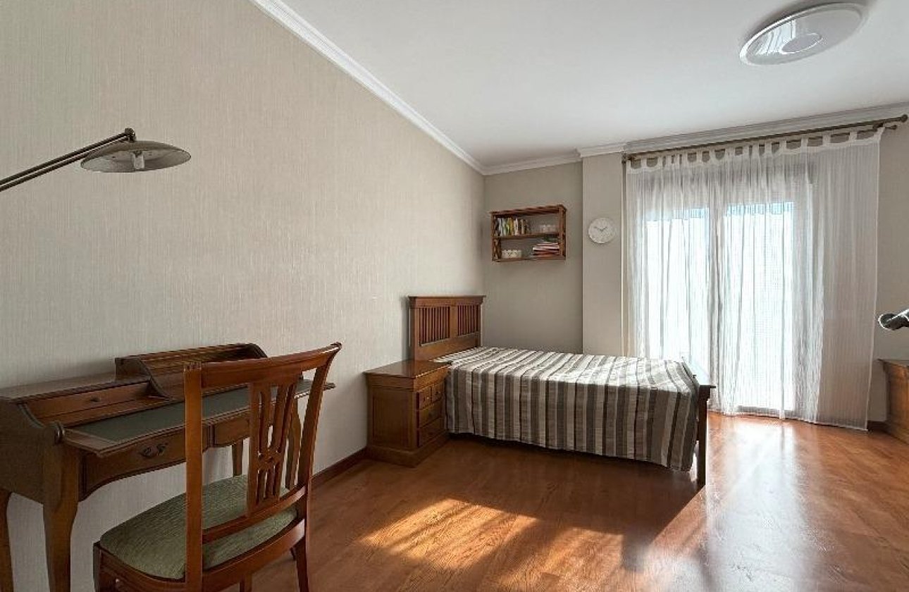 Resale - Villa -
Ciudad Quesada