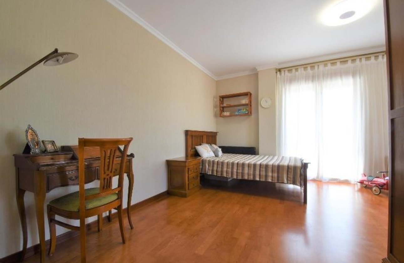 Resale - Villa -
Ciudad Quesada