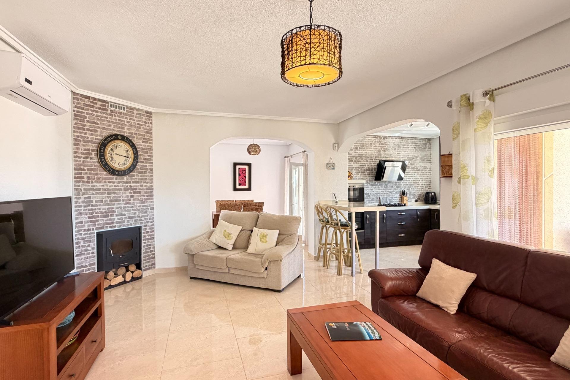 Resale - Villa -
Ciudad Quesada
