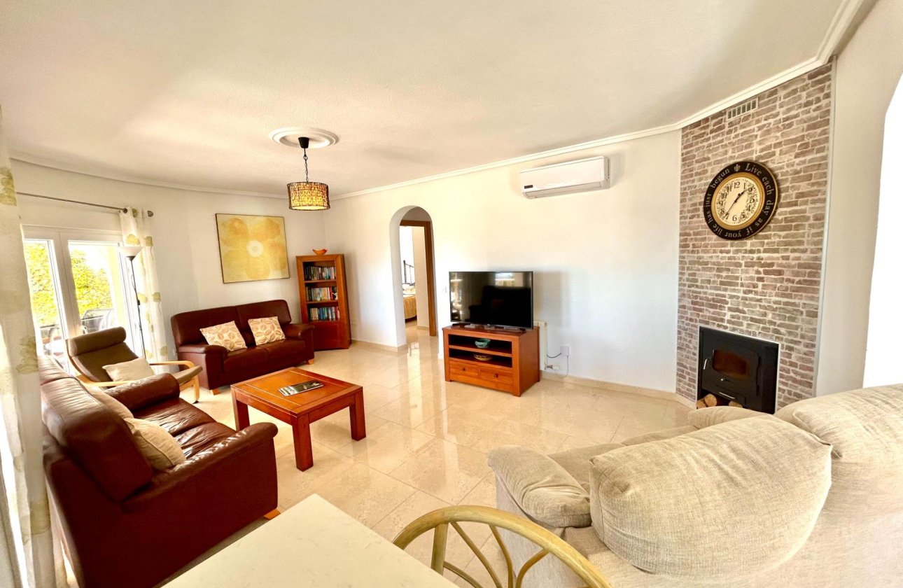 Resale - Villa -
Ciudad Quesada