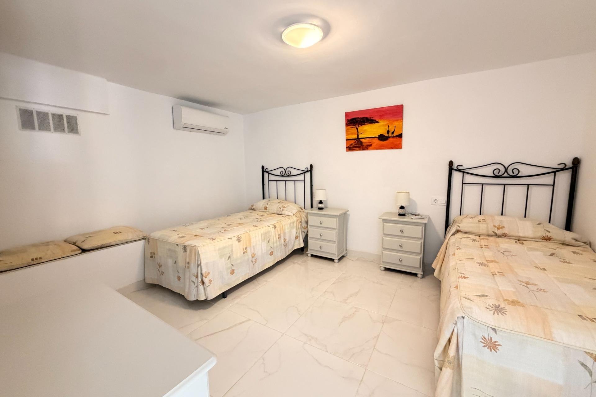 Resale - Villa -
Ciudad Quesada