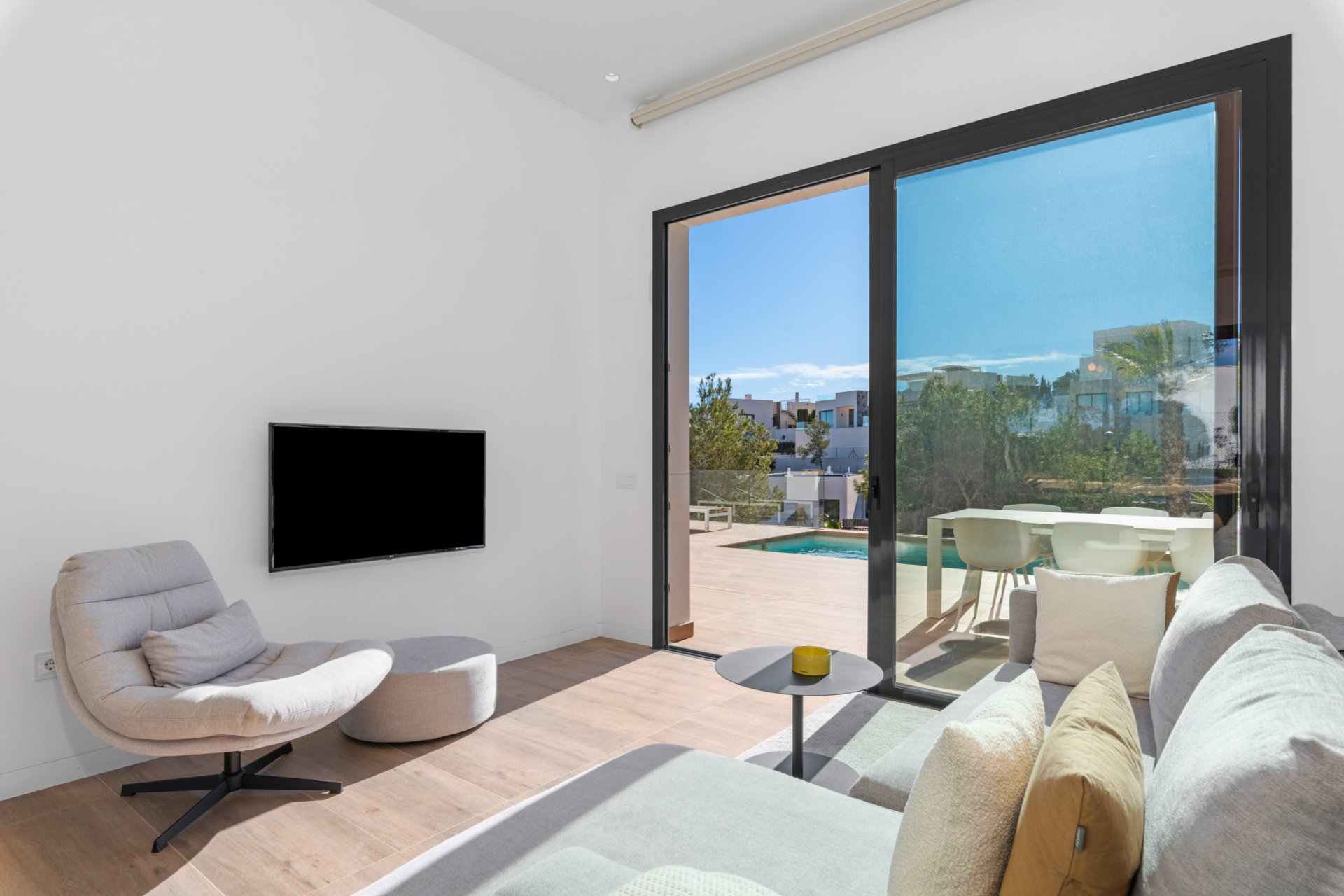 Resale - Villa -
Dehesa de Campoamor - Costa Blanca